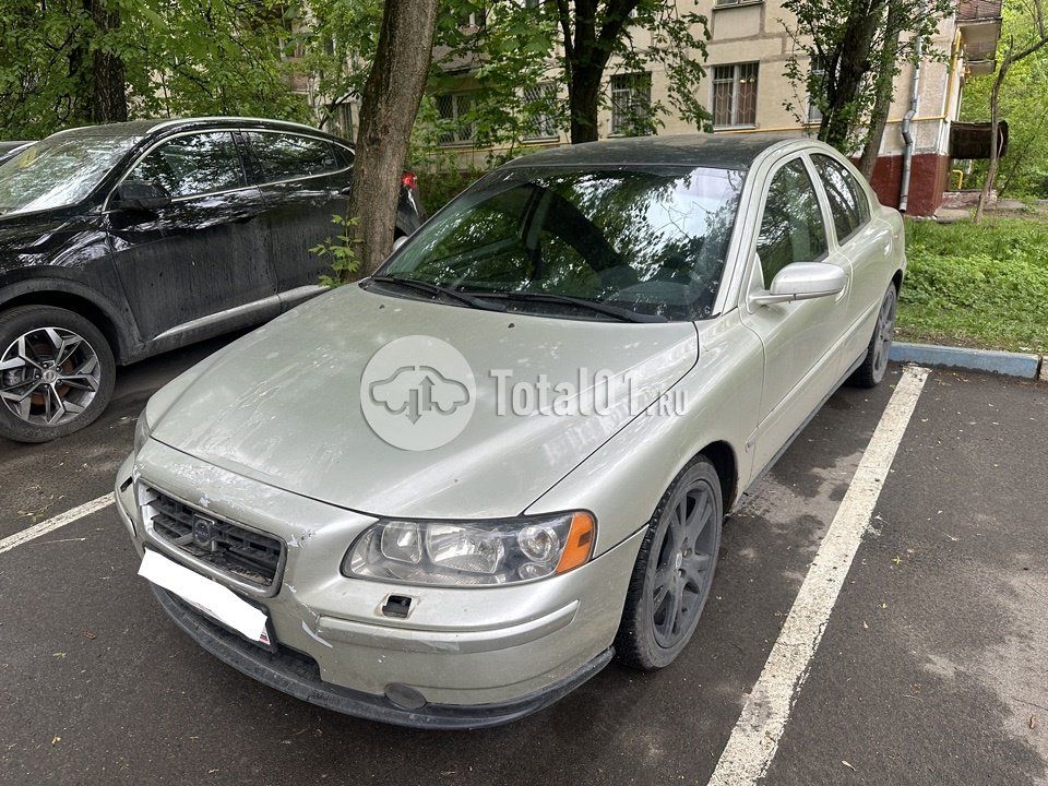 Фото Volvo S60 4