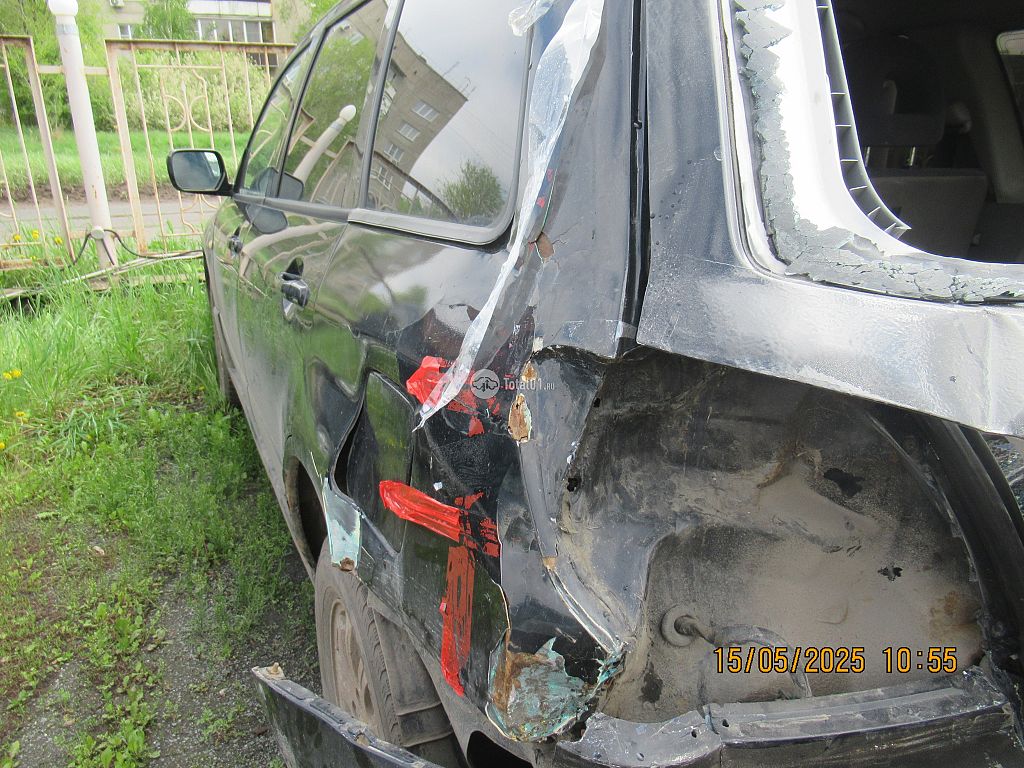 Фото Mitsubishi Airtrek 20