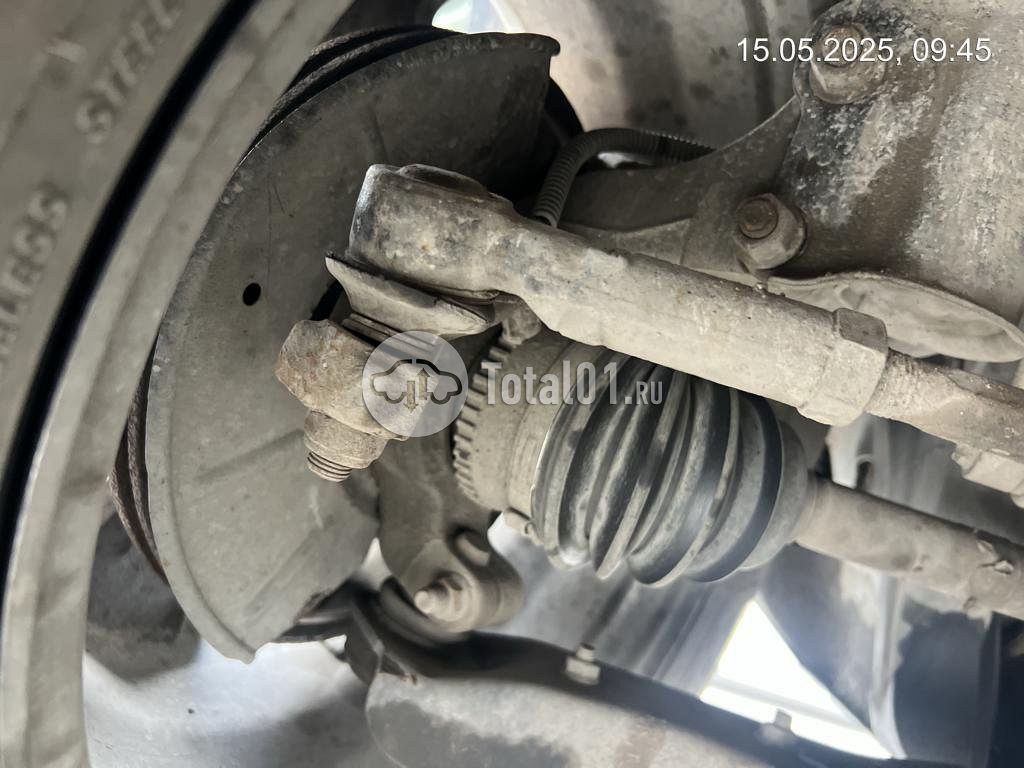 Фото Mazda Tribute 26