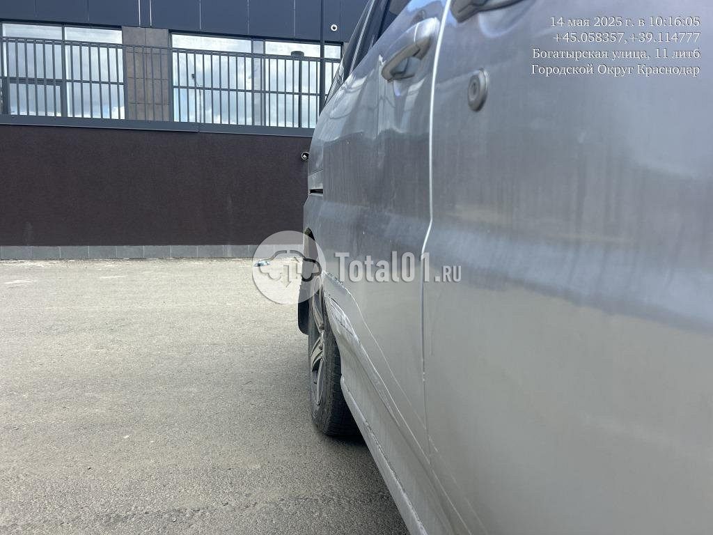 Фото Nissan Liberty 98