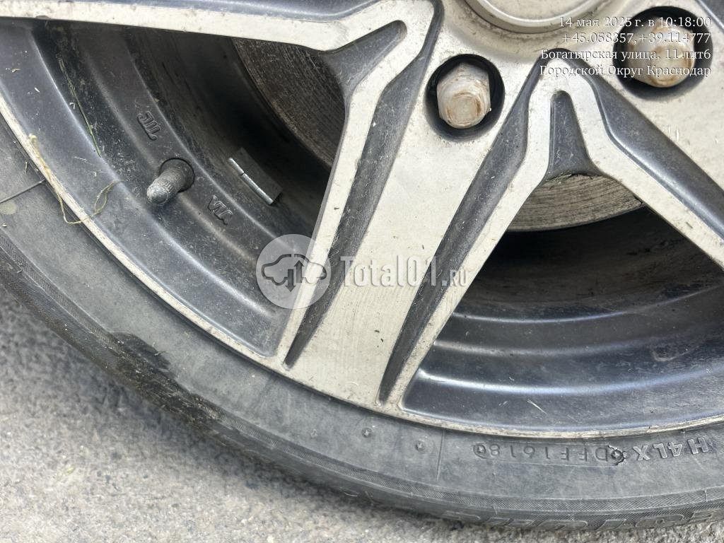 Фото Nissan Liberty 160