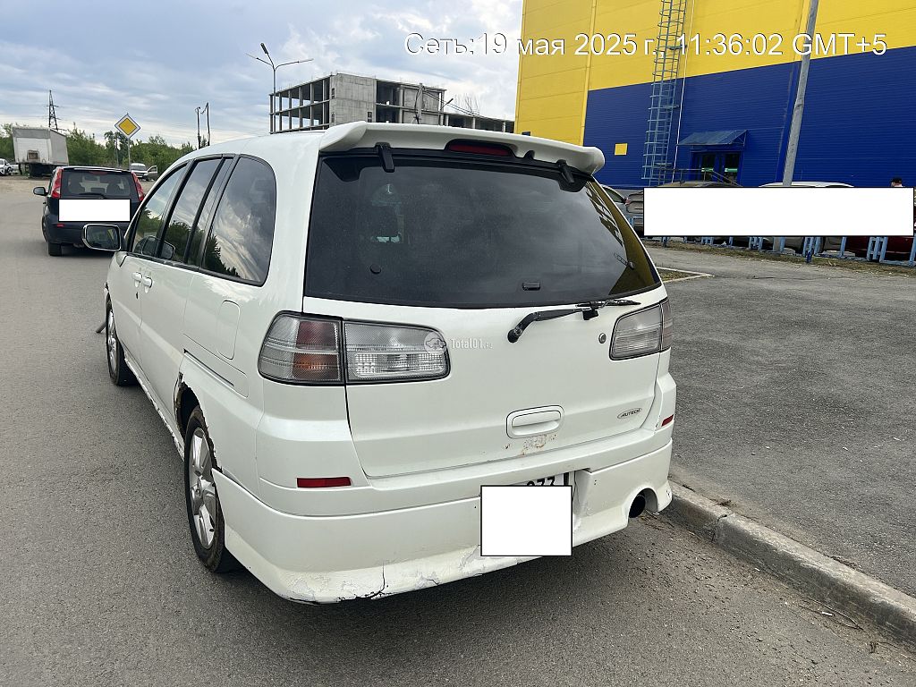 Фото Nissan Liberty 8