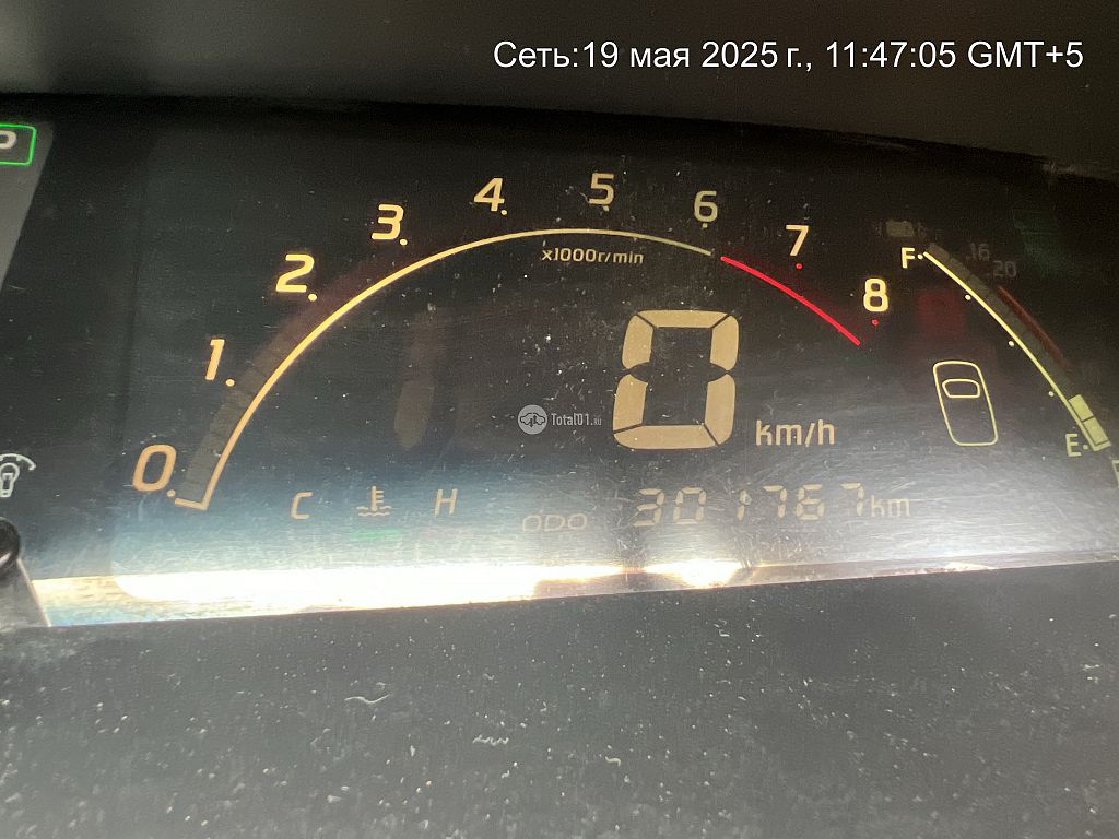 Фото Nissan Liberty 106