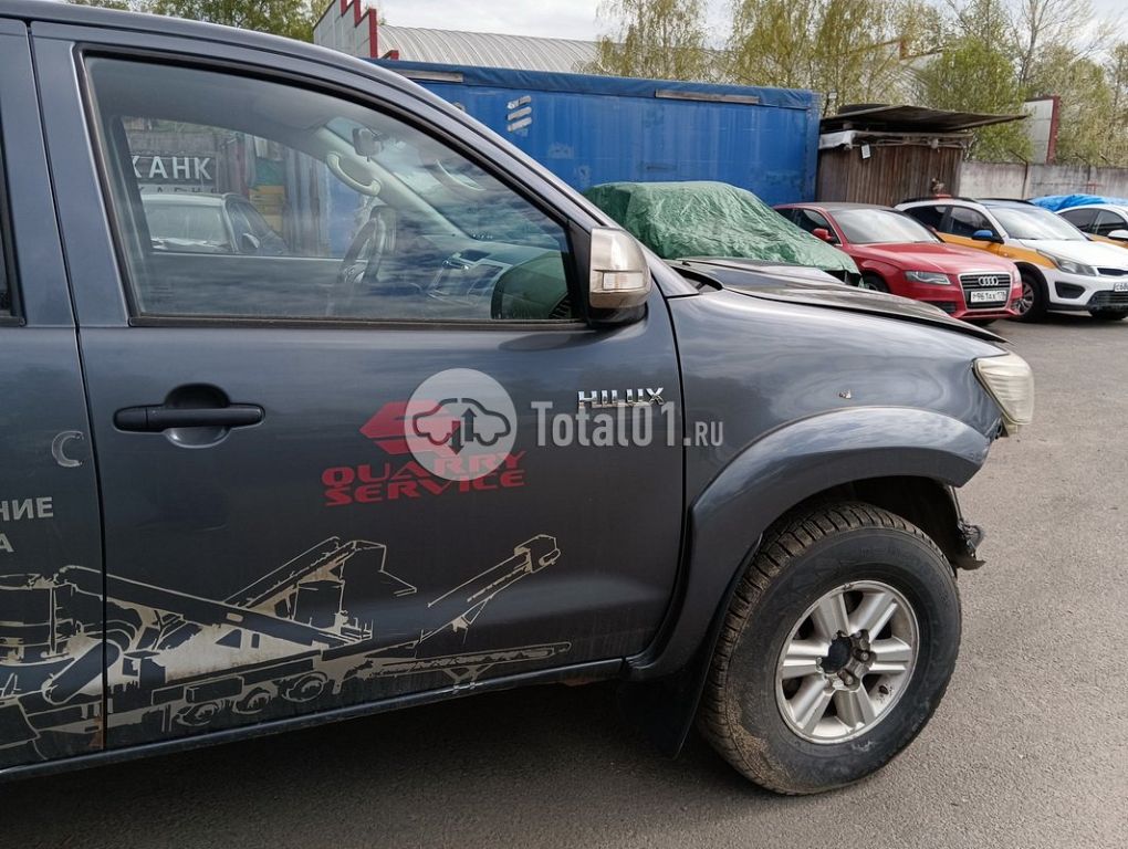 Фото Toyota Hilux 18