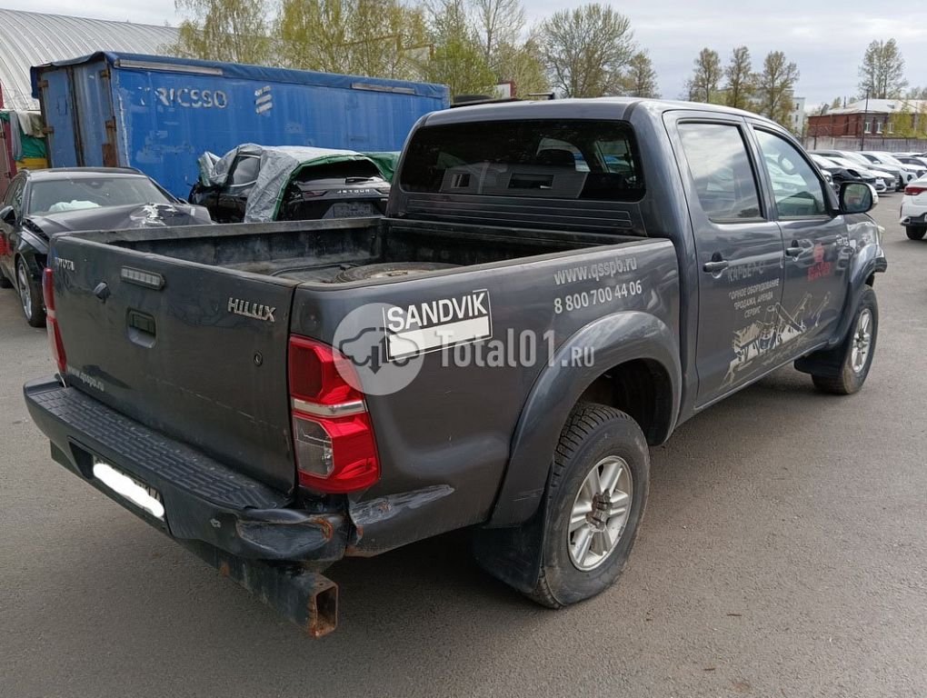 Фото Toyota Hilux 68