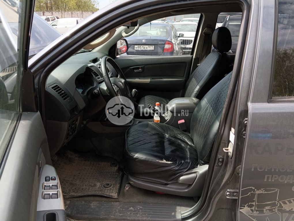 Фото Toyota Hilux 100