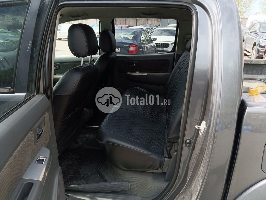 Фото Toyota Hilux 118
