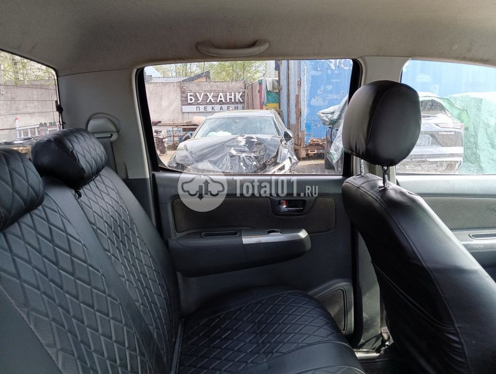 Фото Toyota Hilux 154