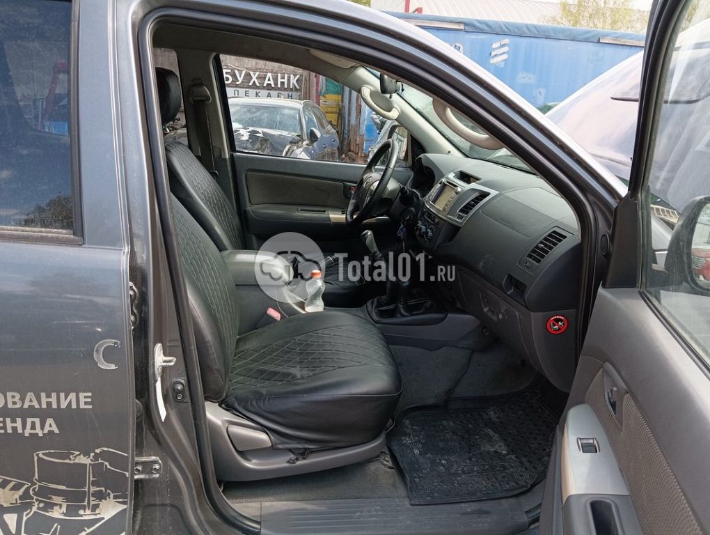 Фото Toyota Hilux 162