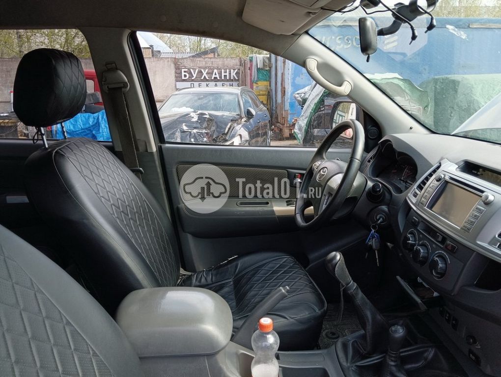 Фото Toyota Hilux 166