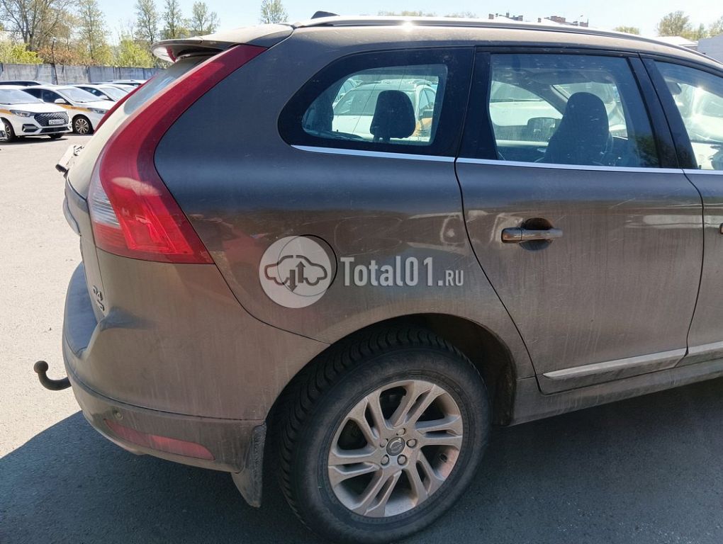 Фото Volvo XC60 24