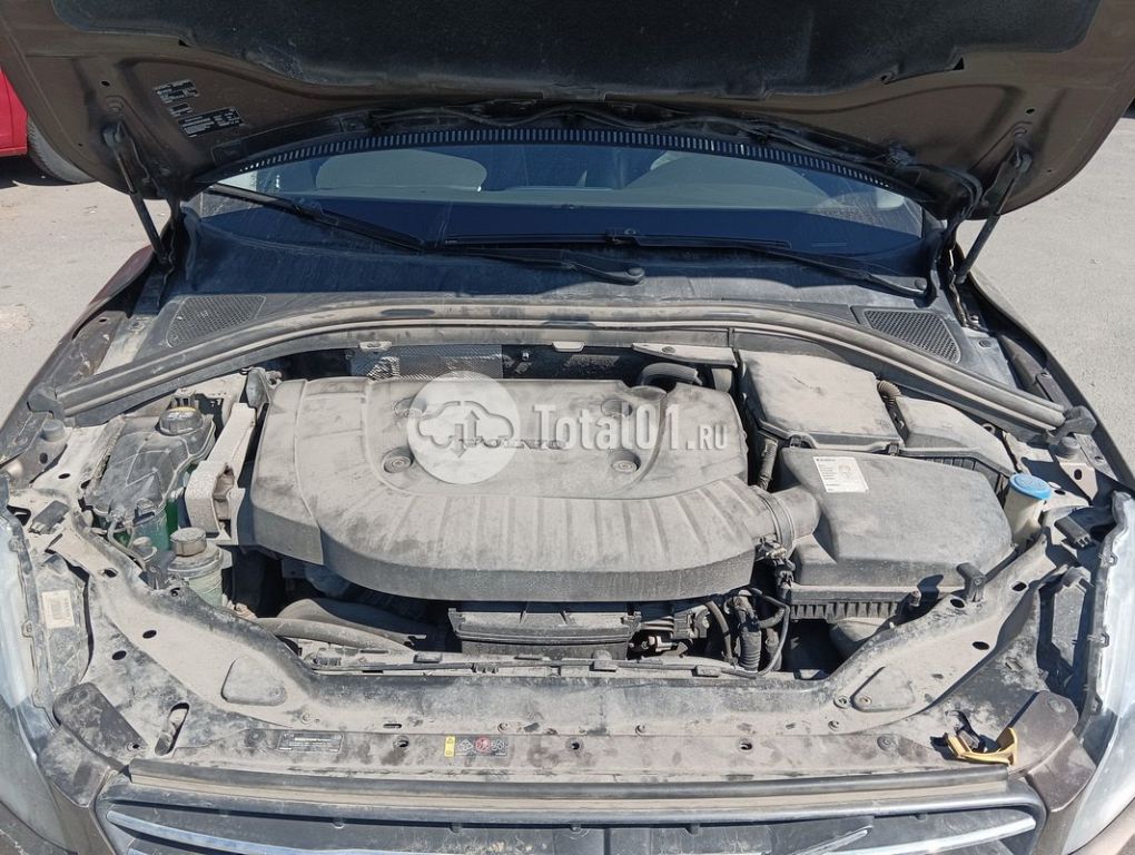 Фото Volvo XC60 40