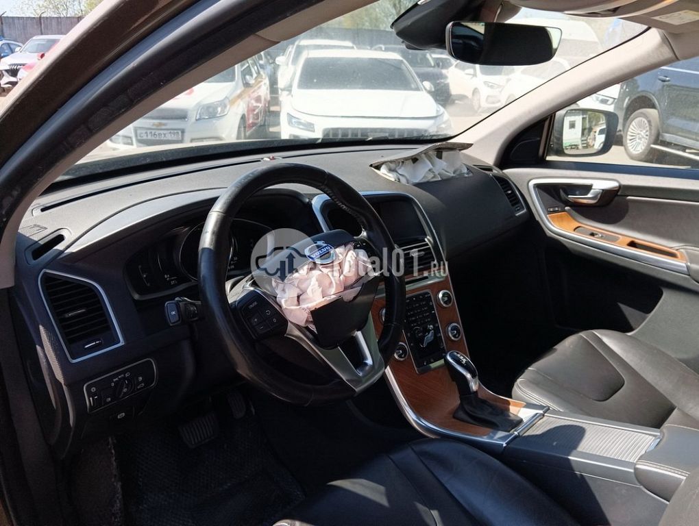 Фото Volvo XC60 66