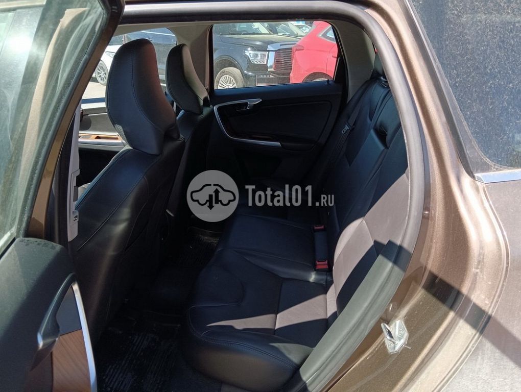 Фото Volvo XC60 74