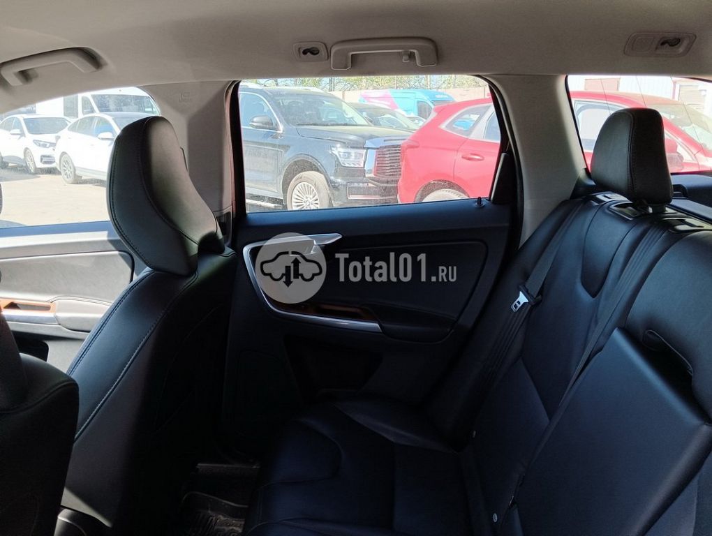 Фото Volvo XC60 80