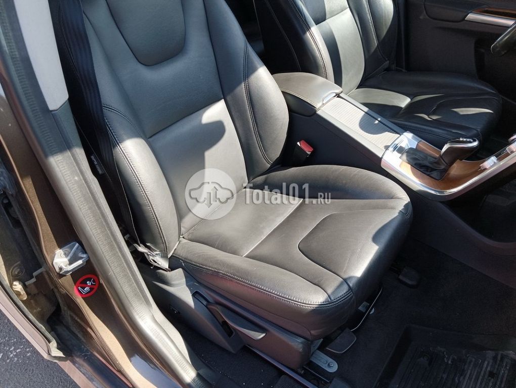 Фото Volvo XC60 136