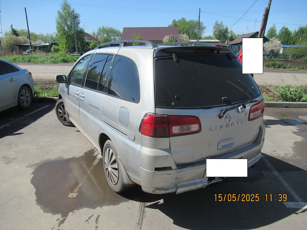 Фото Nissan Liberty 4