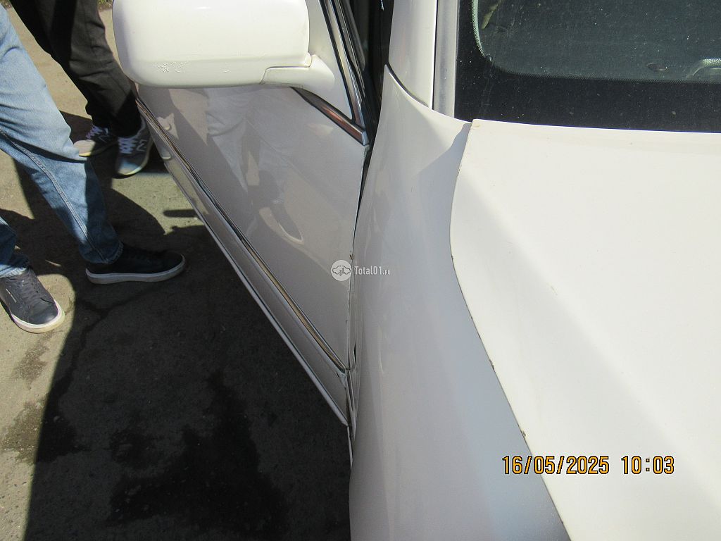 Фото Toyota Brevis 74