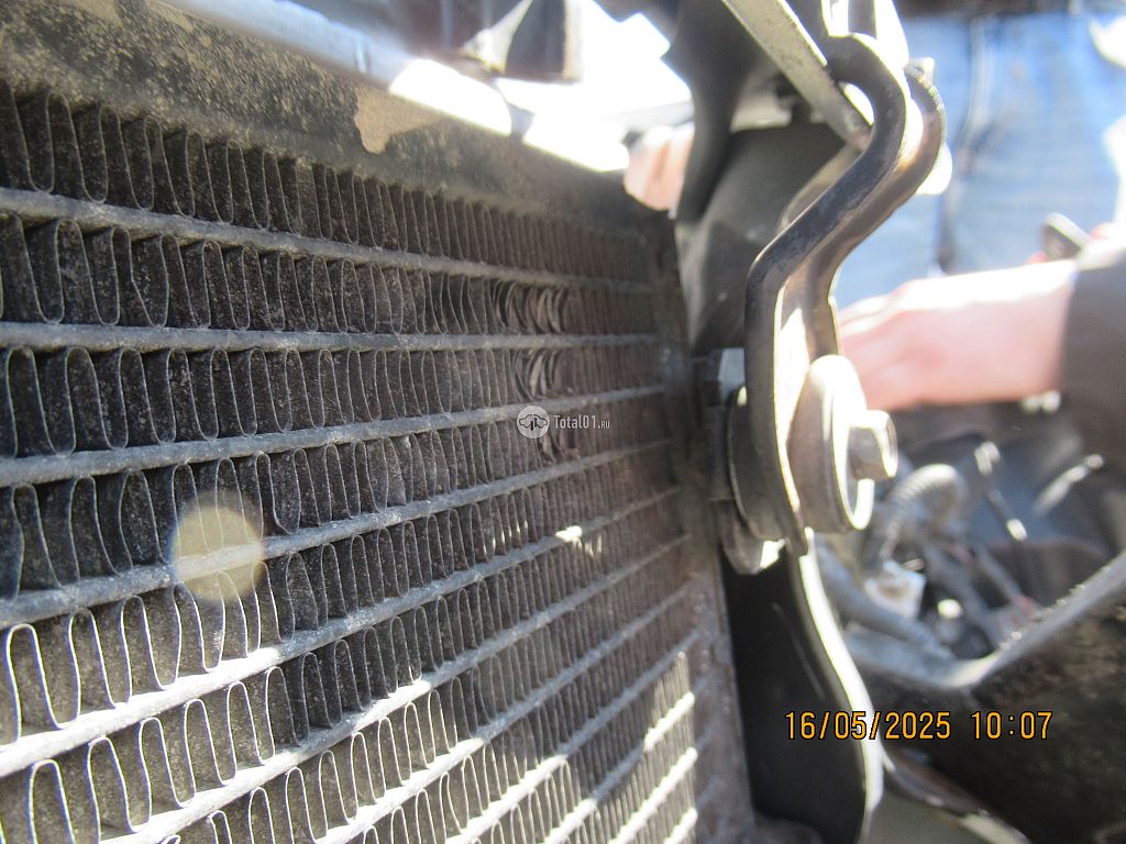 Фото Toyota Brevis 166