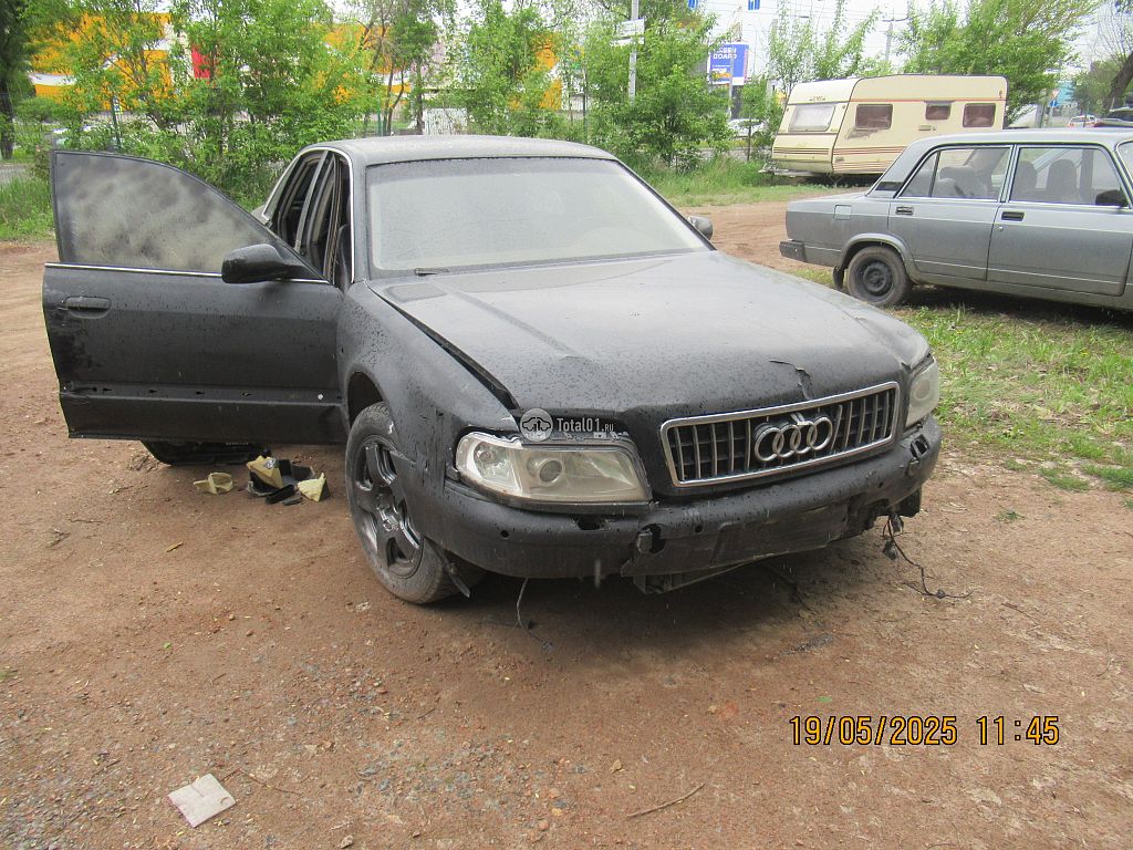 Фото Audi A8 8