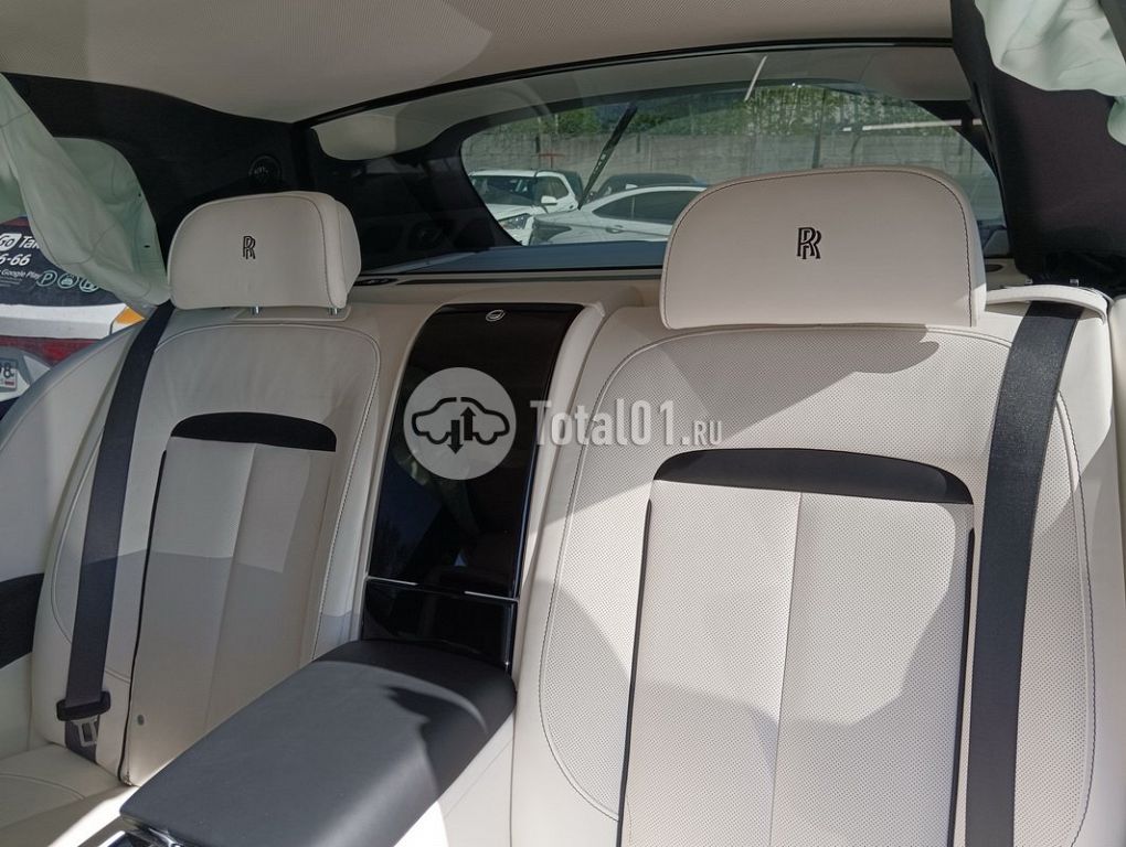Фото Rolls-Royce Cullinan 20