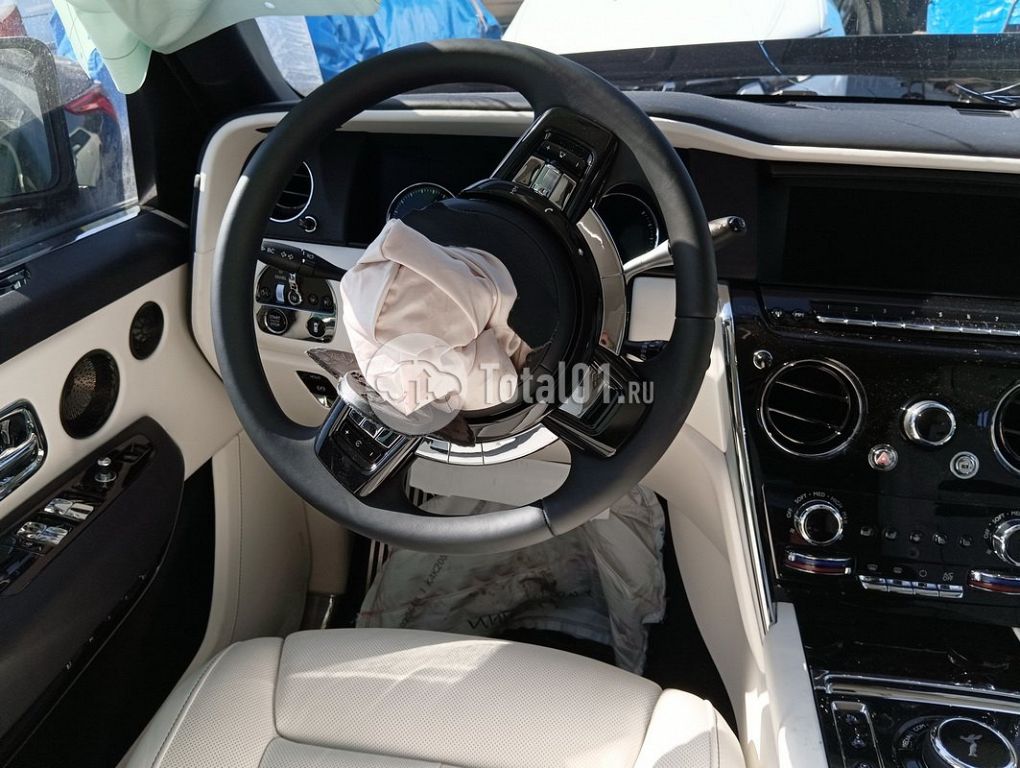 Фото Rolls-Royce Cullinan 62