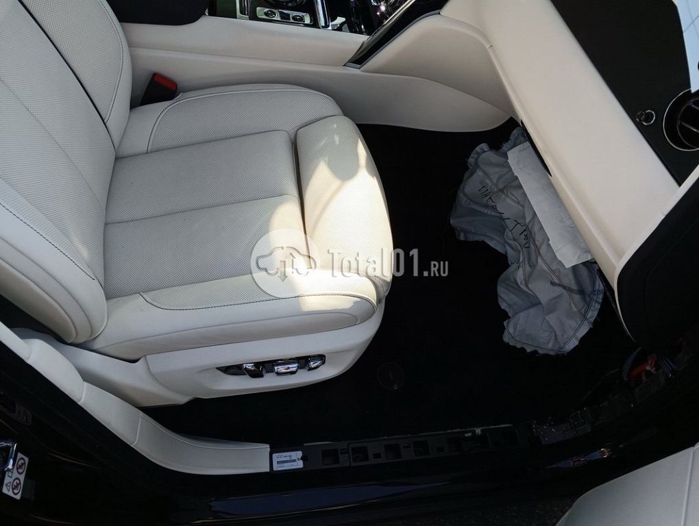 Фото Rolls-Royce Cullinan 72