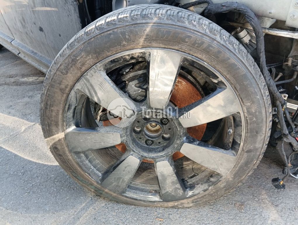Фото Rolls-Royce Cullinan 90