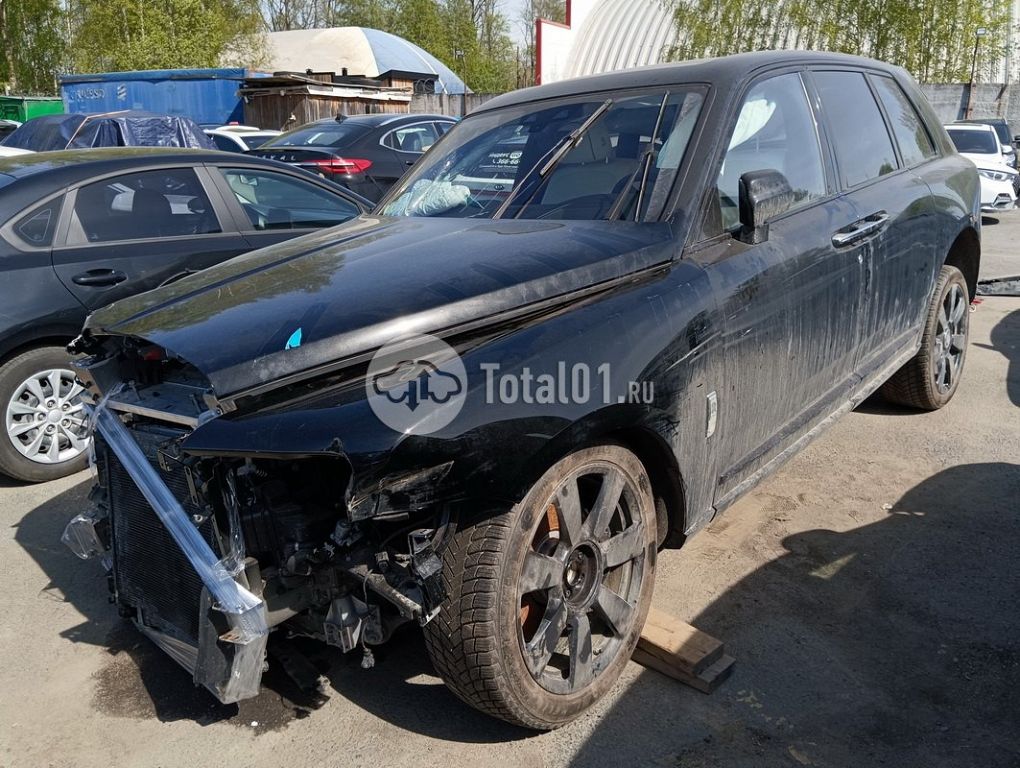 Фото Rolls-Royce Cullinan 172