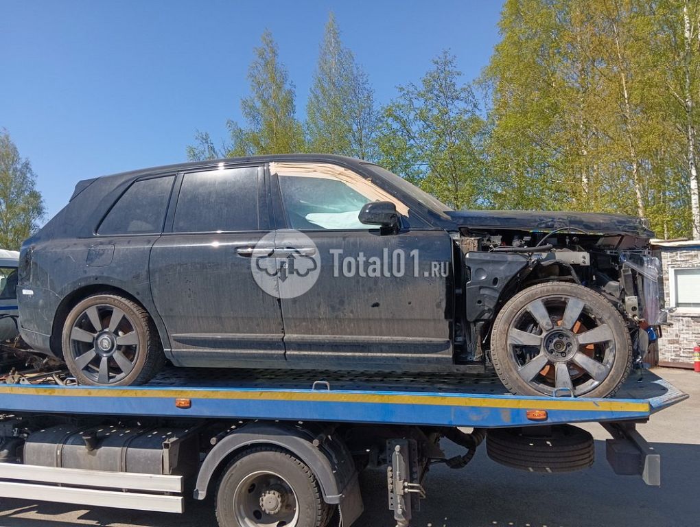 Фото Rolls-Royce Cullinan 174
