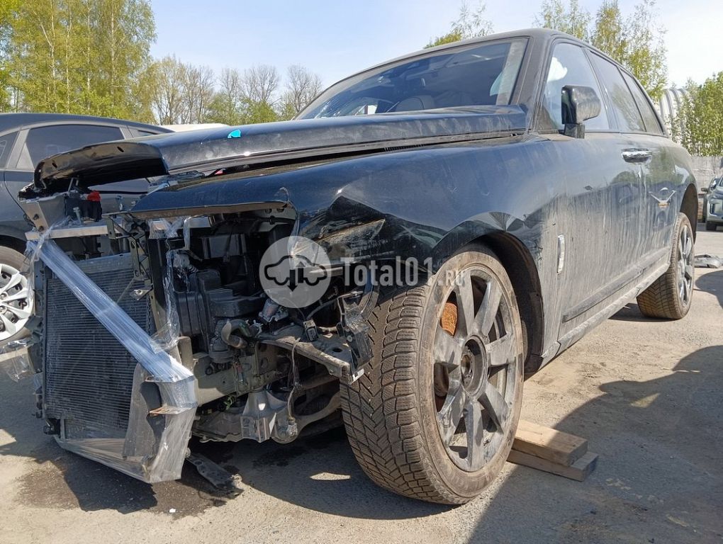 Фото Rolls-Royce Cullinan 176