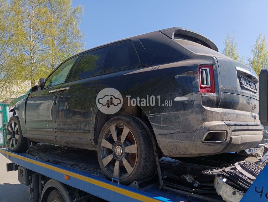 Фото Rolls-Royce Cullinan 218