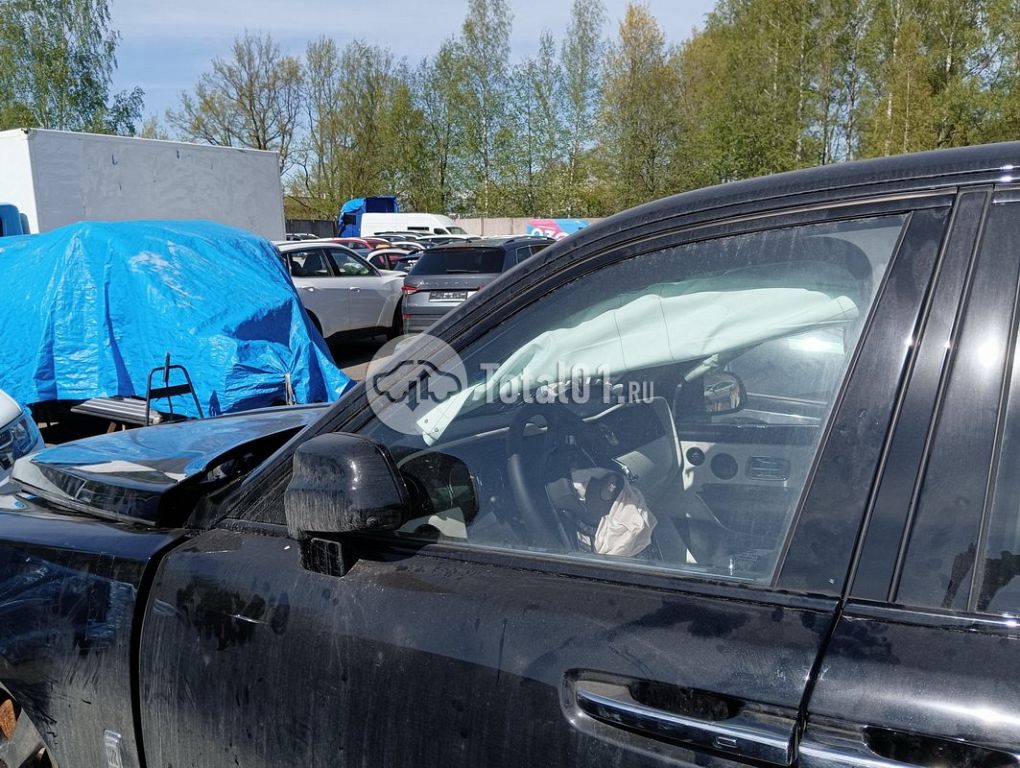 Фото Rolls-Royce Cullinan 252