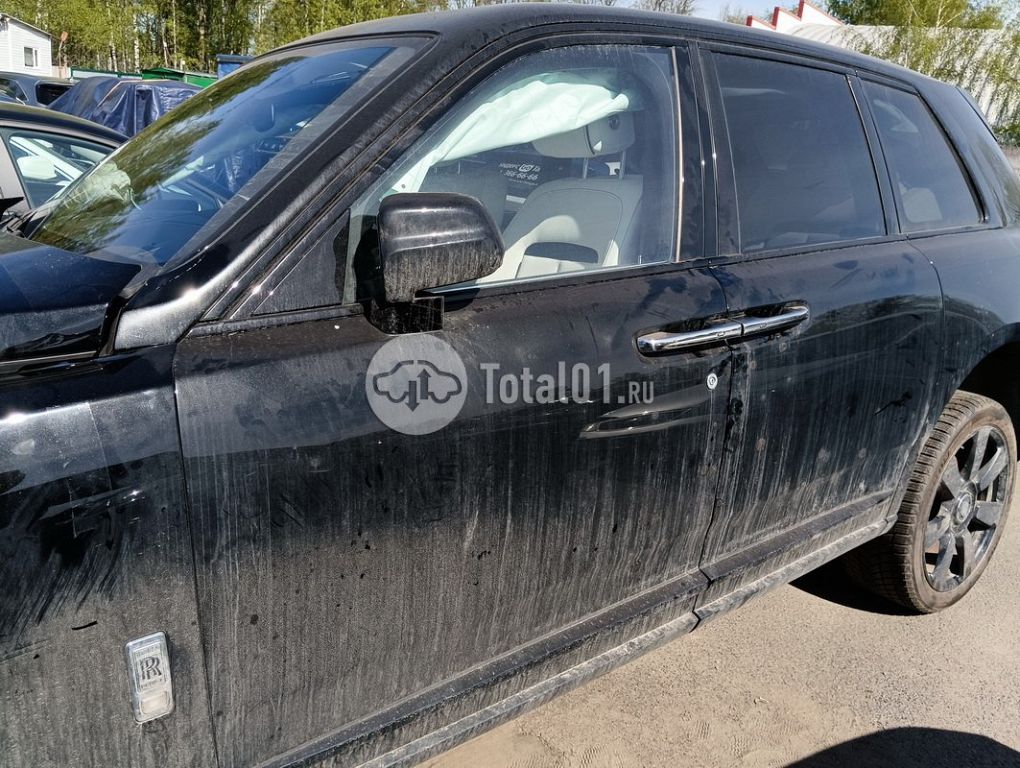 Фото Rolls-Royce Cullinan 254
