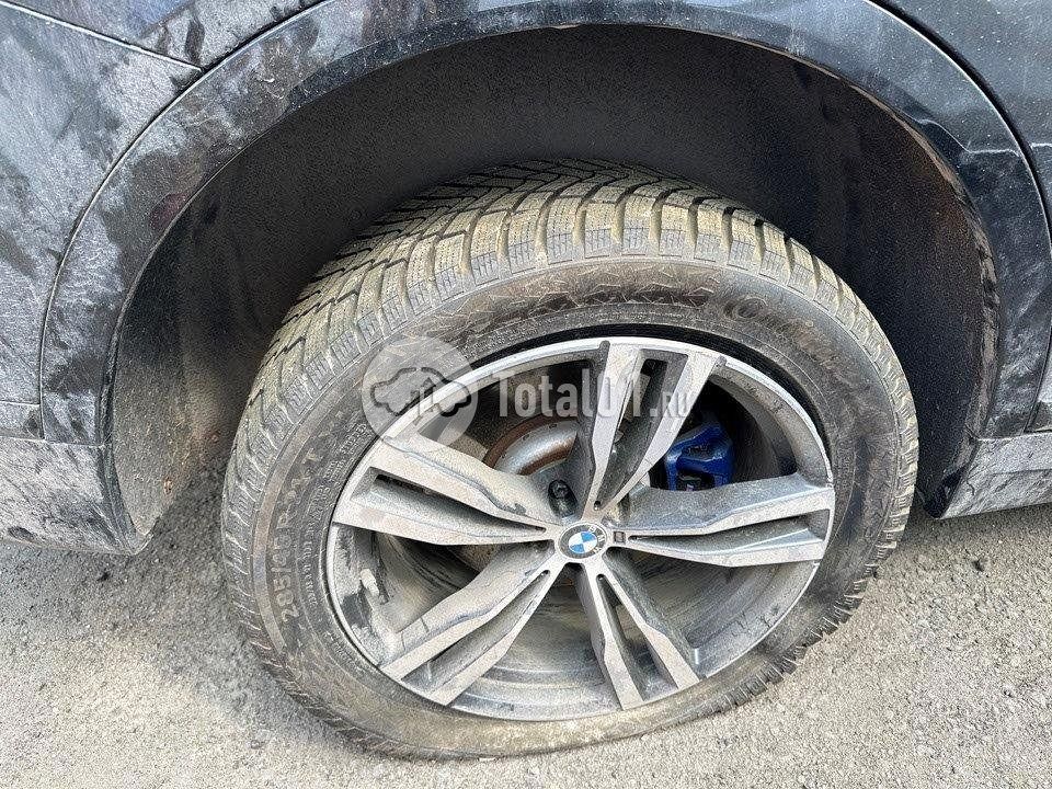 Фото BMW X7 24