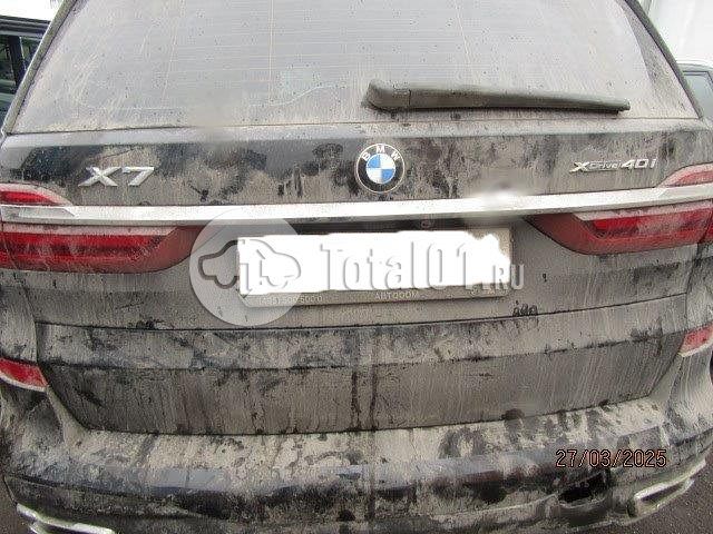 Фото BMW X7 38