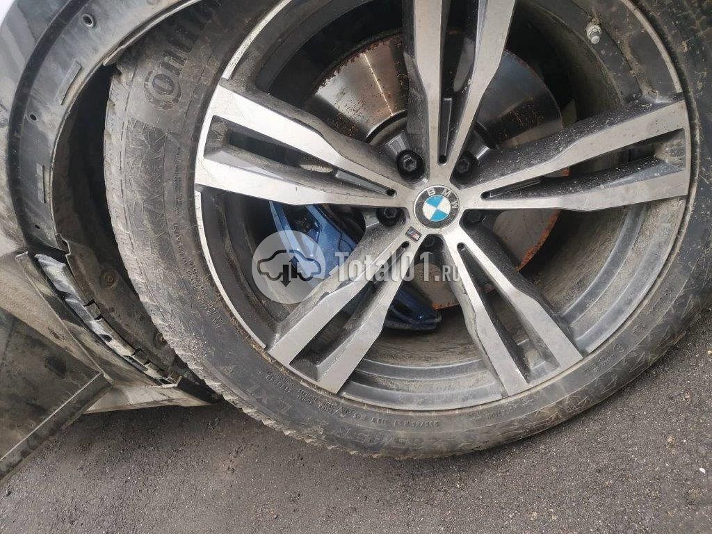 Фото BMW X7 438