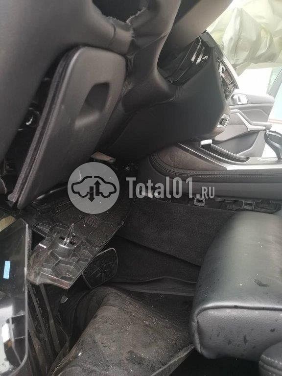 Фото BMW X7 490