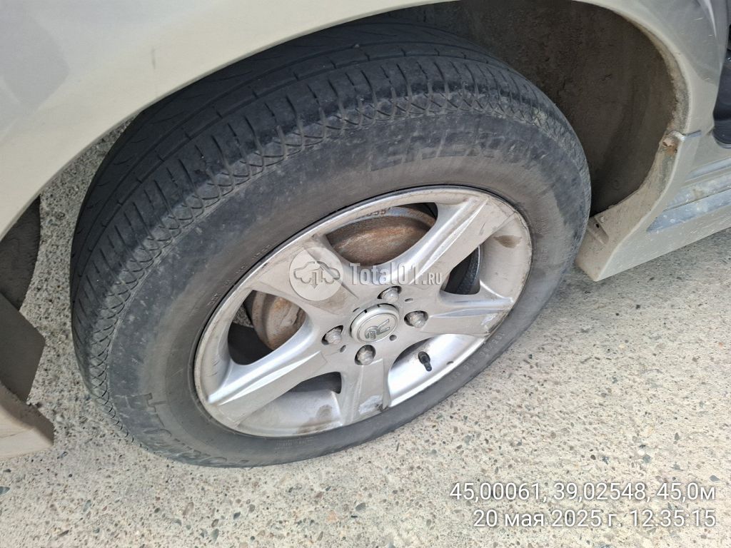 Фото Nissan Wingroad 124