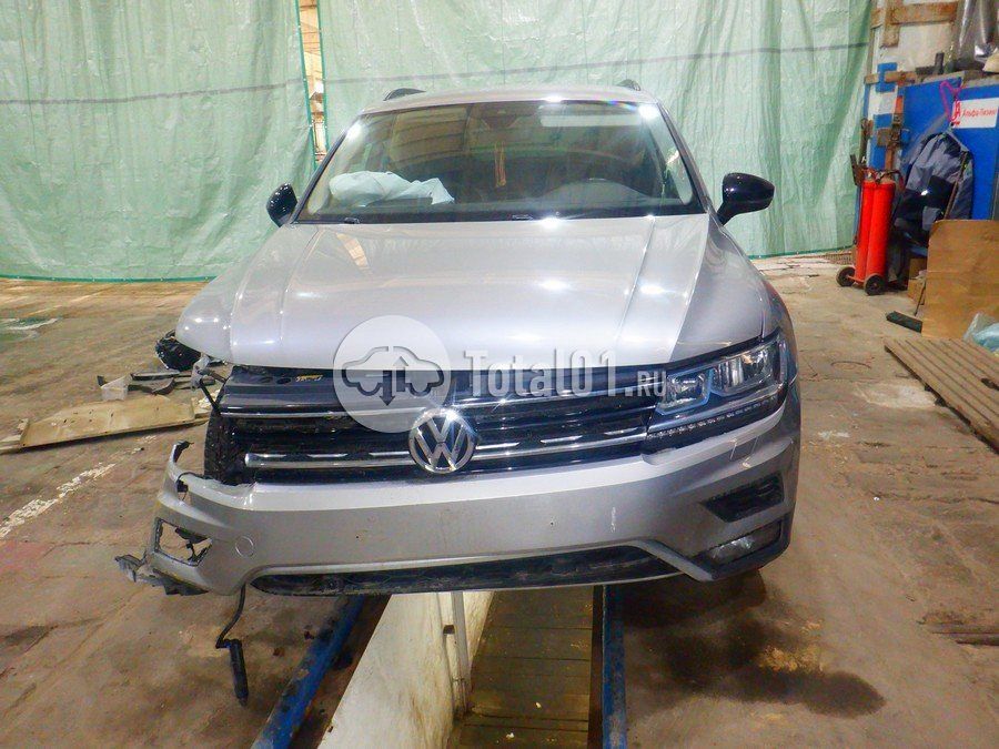 Фото Volkswagen Tiguan 4