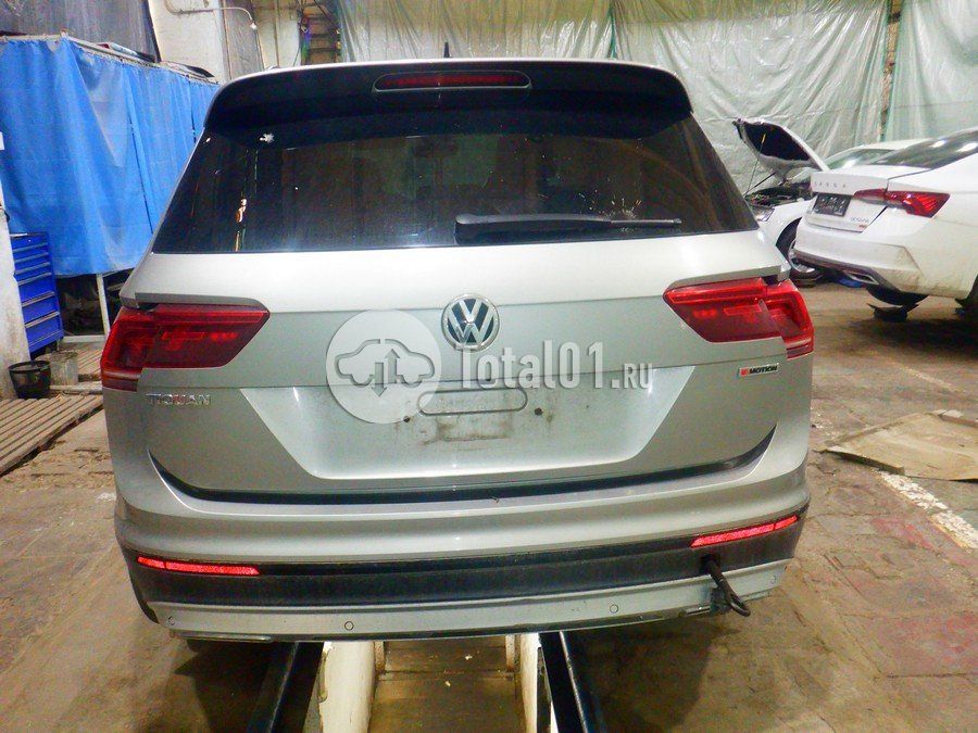 Фото Volkswagen Tiguan 12