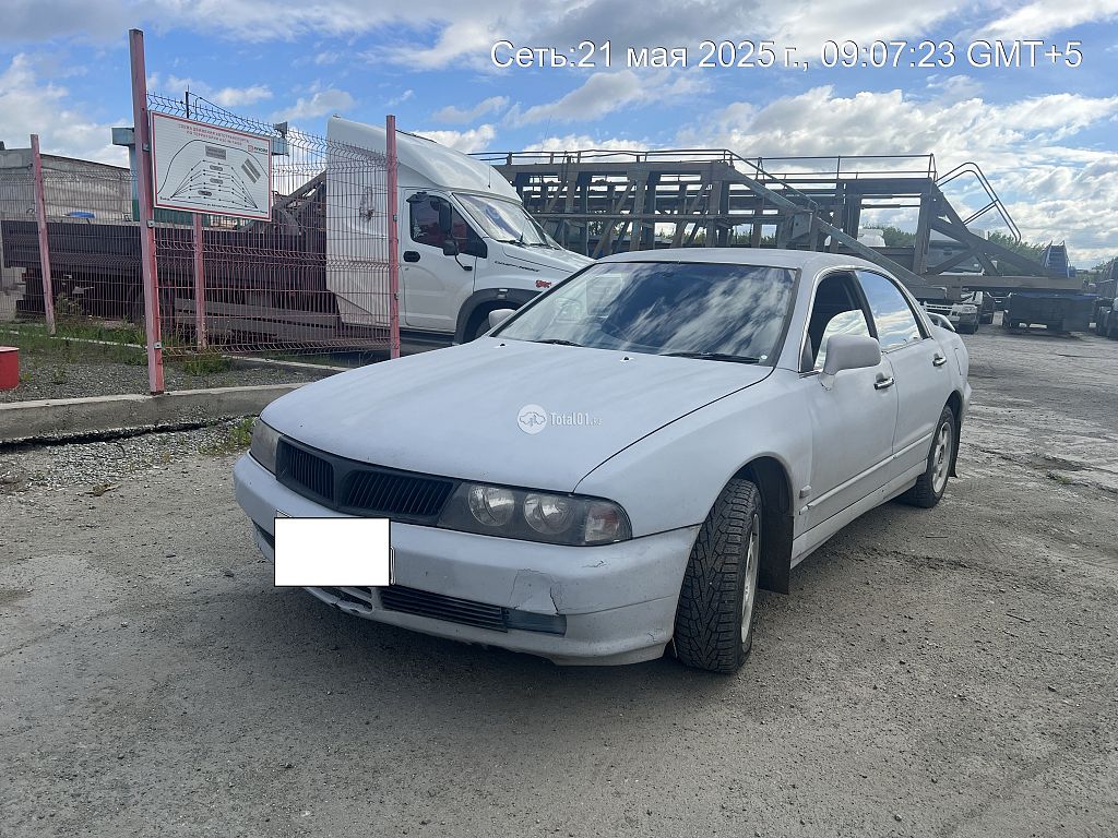 Фото Mitsubishi Diamante 4