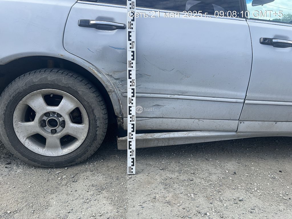 Фото Mitsubishi Diamante 10