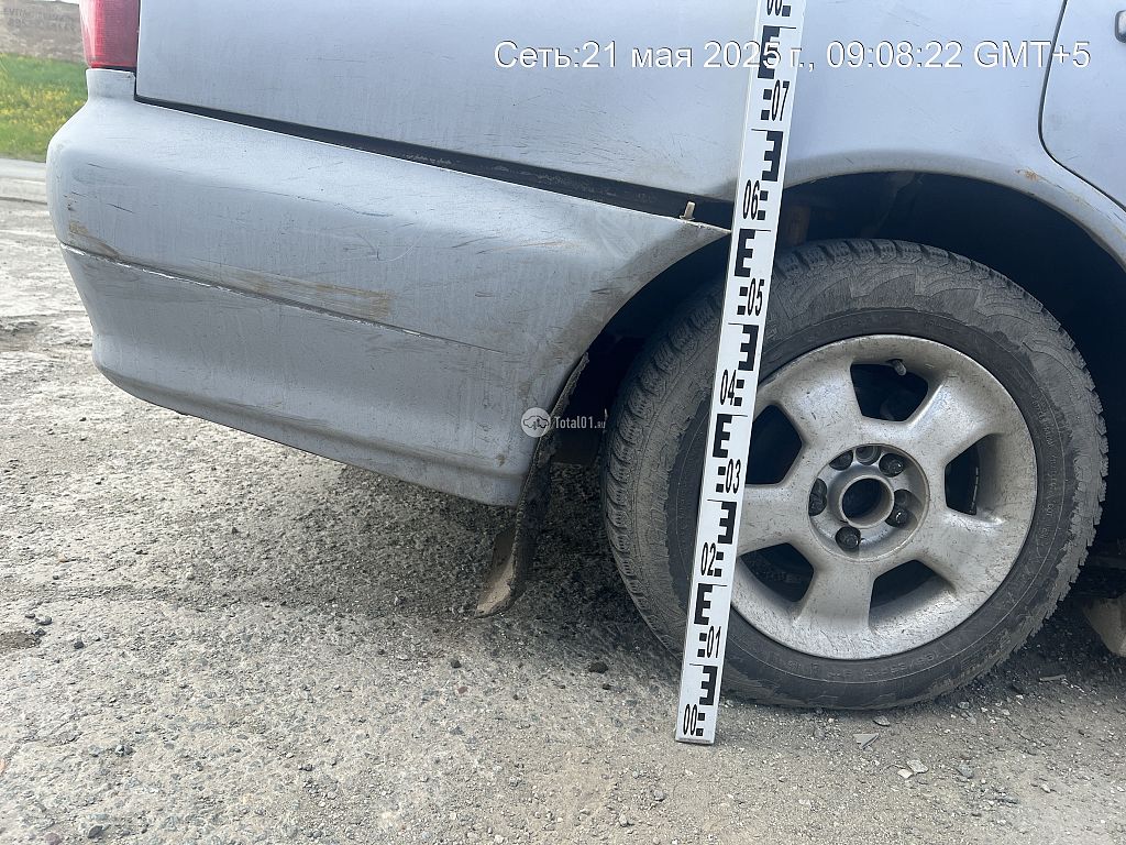 Фото Mitsubishi Diamante 22