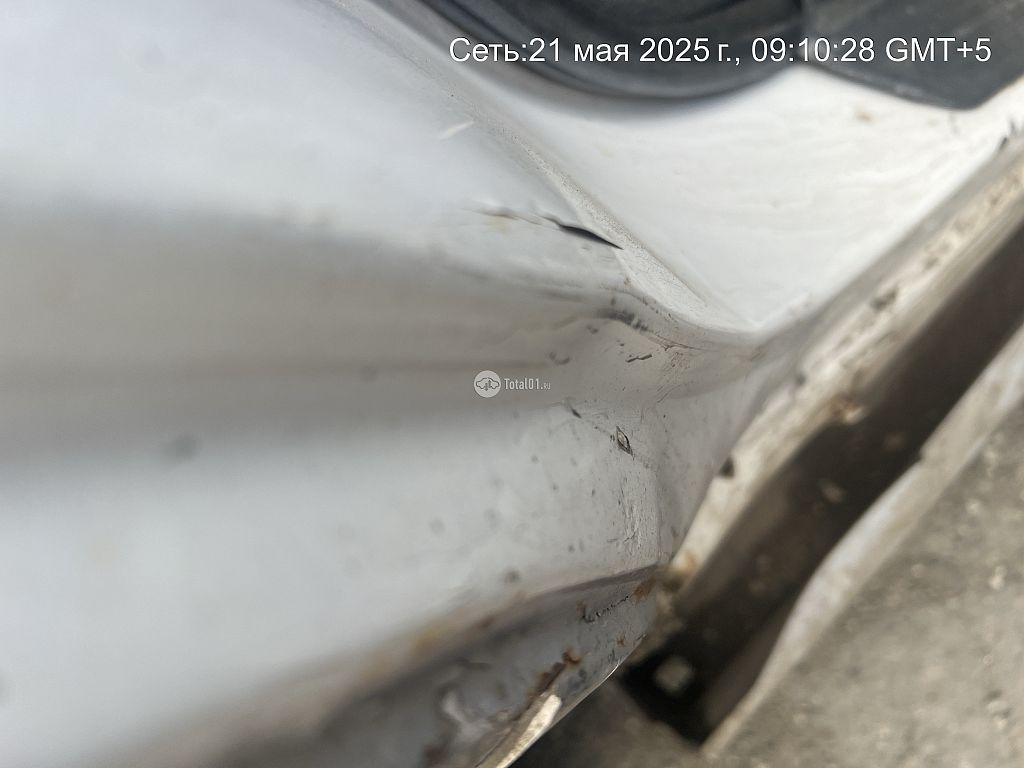 Фото Mitsubishi Diamante 78
