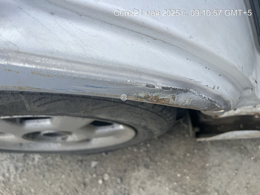Фото Mitsubishi Diamante 102