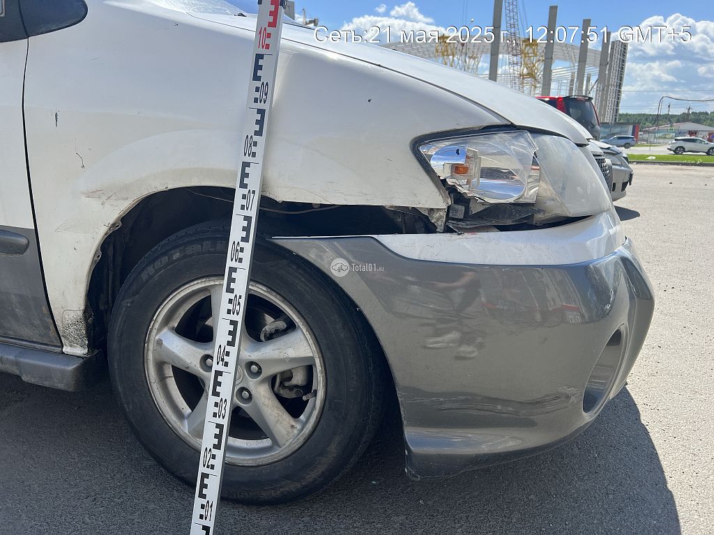 Фото Mazda MPV 12