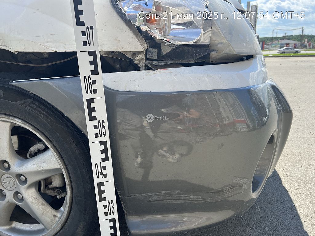 Фото Mazda MPV 14