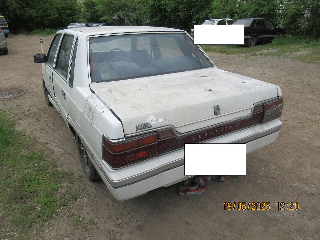Фото Mitsubishi Debonair 8