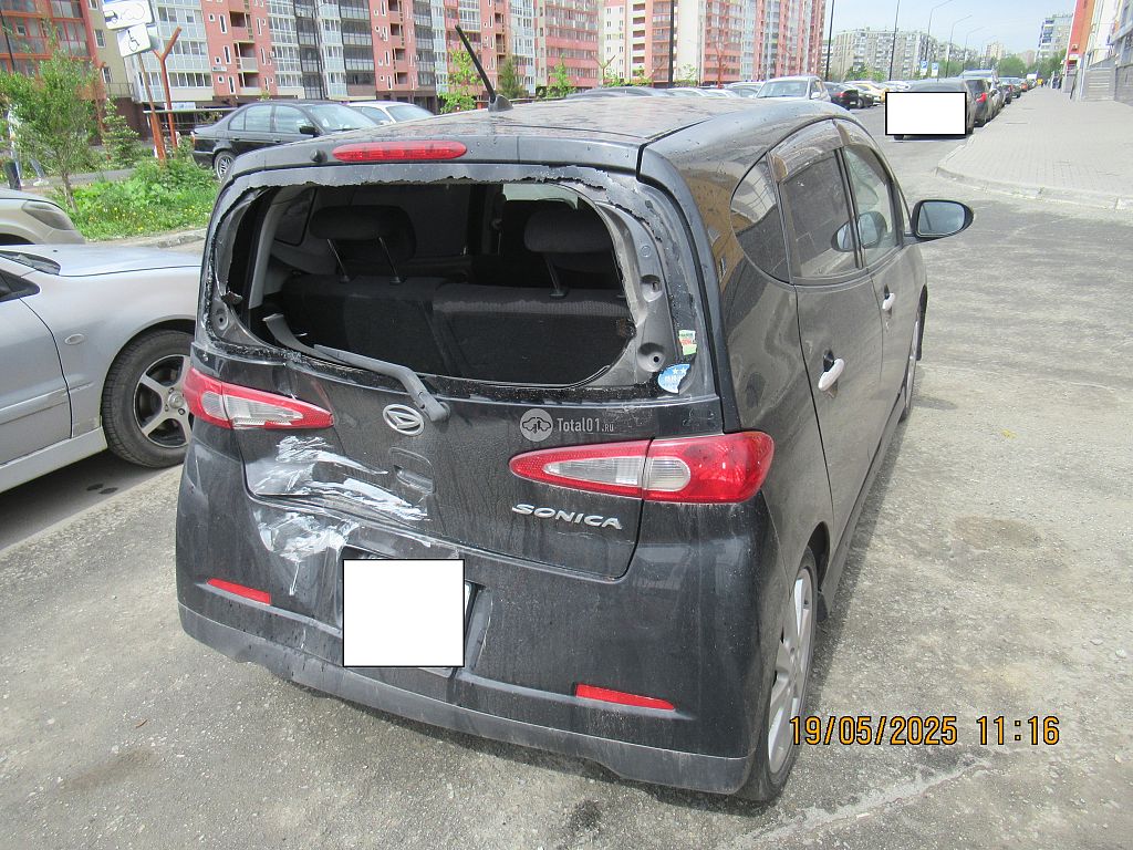 Фото Daihatsu Sonica 8